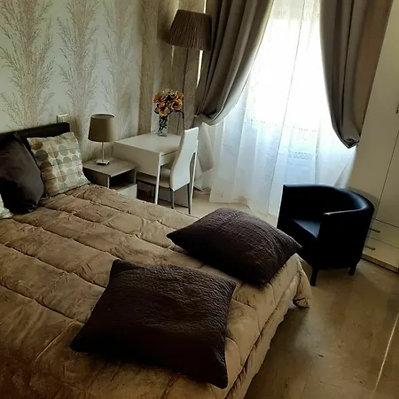 Elegante E Moderno Al Politeama Apartamento