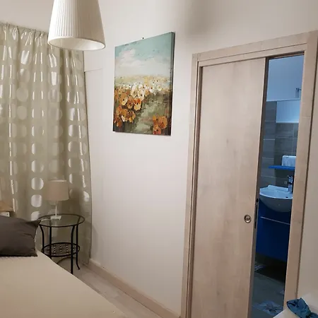 Elegante E Moderno Al Politeama * パレルモ